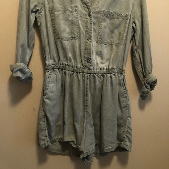 Old Navy romper - Picture 3 of 3